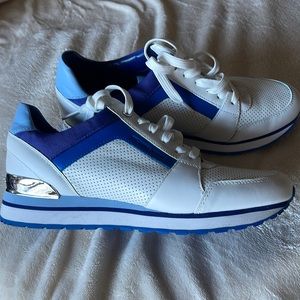 Micheal Kors sneakers